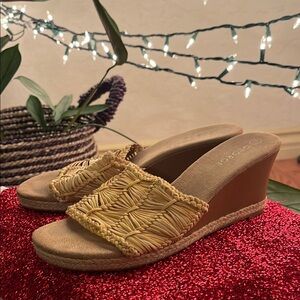 George | raffia wedge